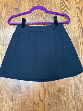 Aritzia vintage 90’s Black Mini Skirt with Front Pockets